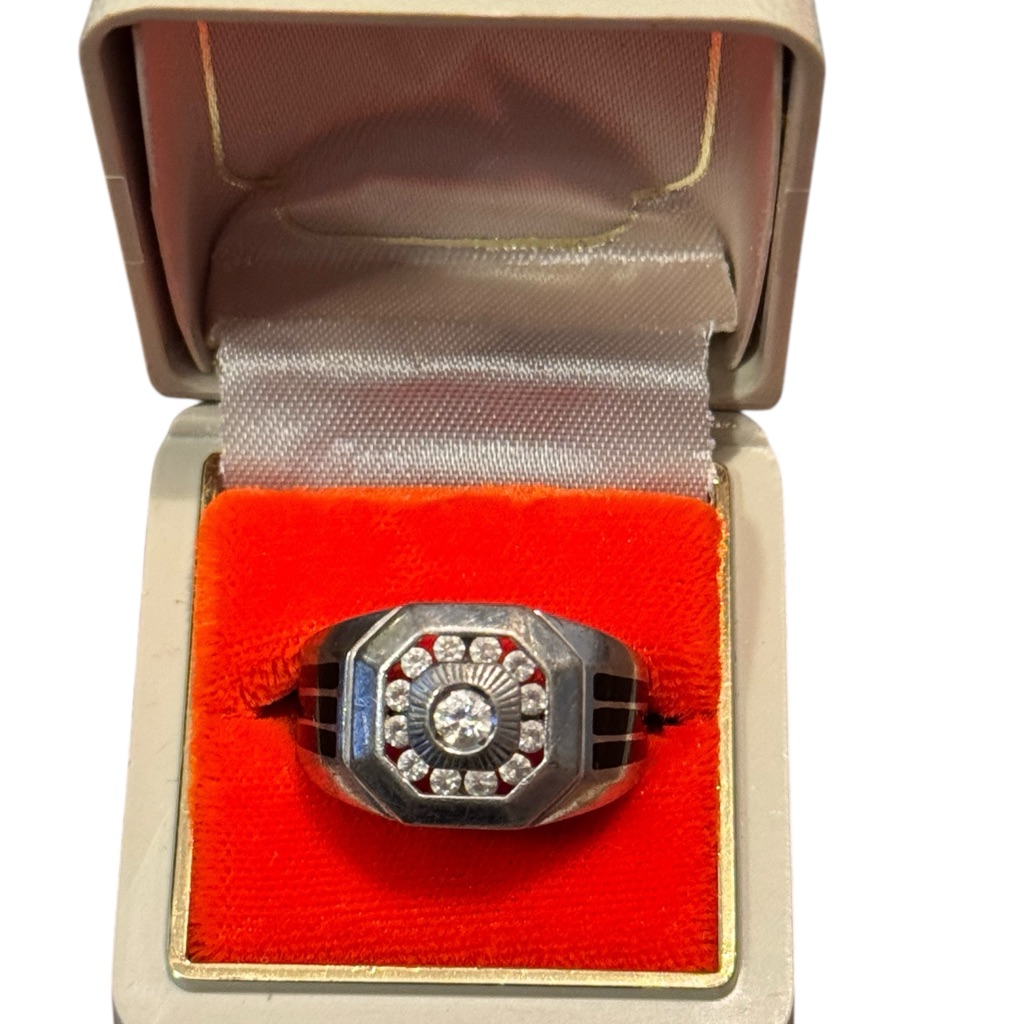 Vintage Sterling Silver Men's Cz Ring With Black Onyx Side Accents